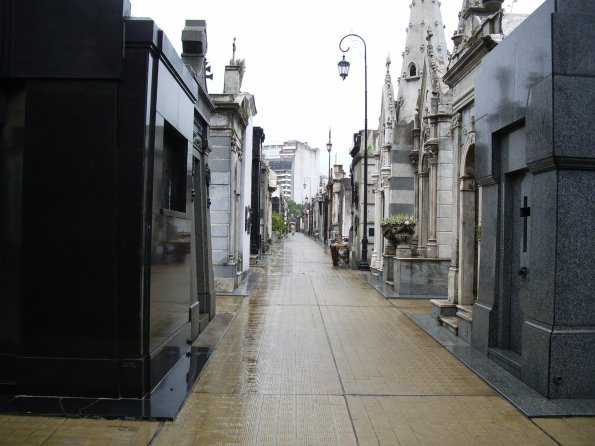 028 Ricoleta Cemetery Buenos Aires.jpg