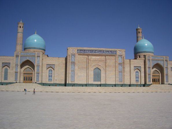 09 Abu Khasim Medrassah Tashkent.jpg