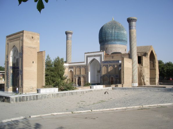 13 Samarkand Registan Square.jpg